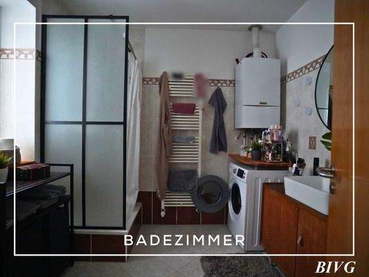 Modernes Badezimmer