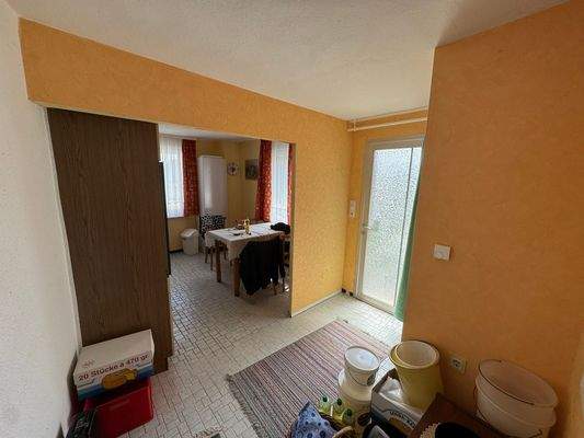 6 EG Diele Küche Hintereingang.JPEG