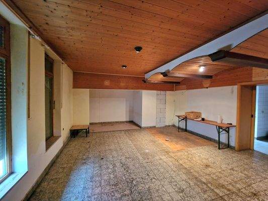 Ehem. Verkaufsraum EG.