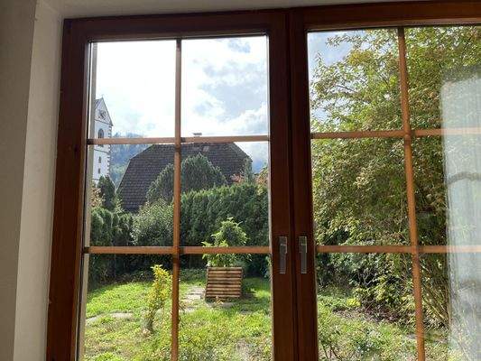 EG Schlafzimmer mit Blick in den Garten