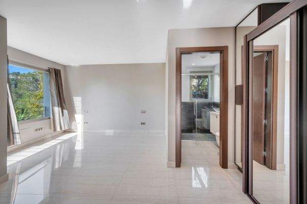 3rd Master bedroom in villa in Costa d'en Blanes