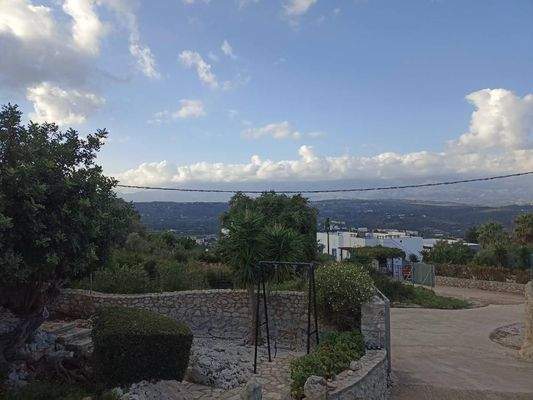 MIT VIDEO! Kreta, Plaka: Villa mit traditionellen Elementen und Meerblick zu verkaufen