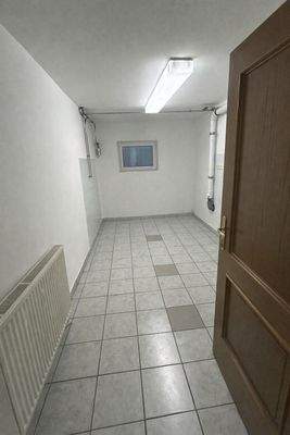 gefliester Kellerraum 