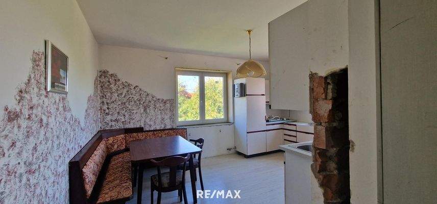 Küche mit Essbereich