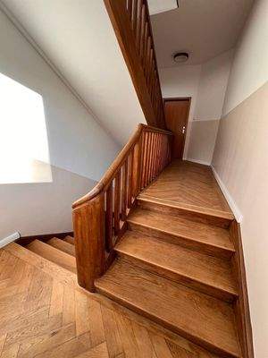 renoviertes Treppenhaus