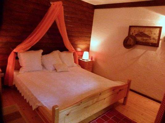 Zweites Schlafzimmer im Untergeschoß