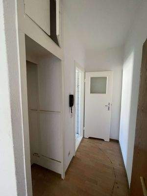 FLUR m EINBAUSCHRANK unrenovie