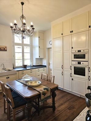 Wohn-Ess-Küche im passenden Landhausstil