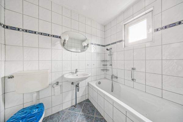 Badezimmer im Obergeschoss