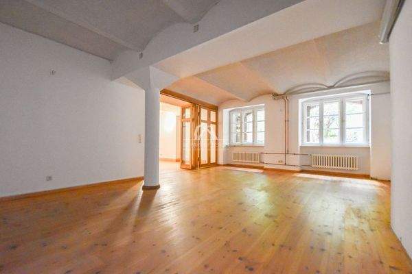 Räumlichkeiten UG / premises lower floor