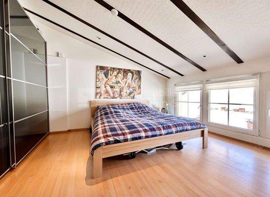 Zimmer OG - (KI generiert)