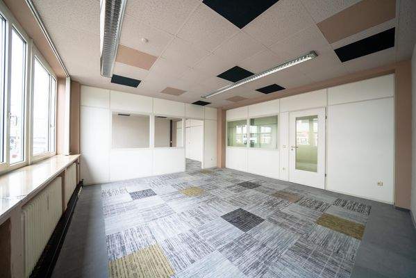 Bau 1 Raum 0.6.1-2 4.jpg