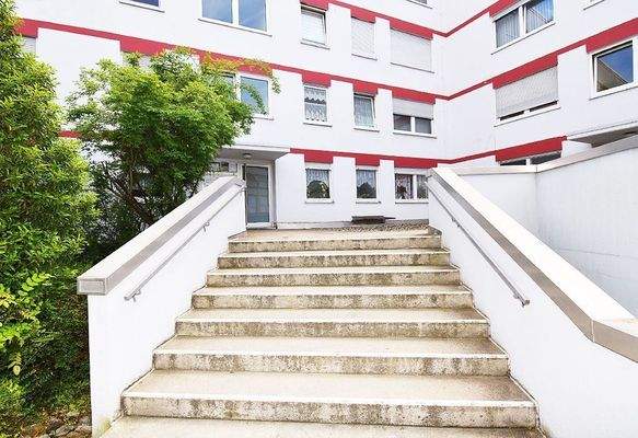 Mondäner Treppenaufgang als auffälliger Blickfang