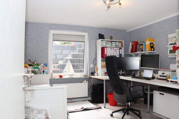 Arbeitszimmer untere WE