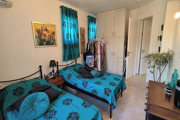 Kreta, Pirgos Psilonerou: Schönes Haus in toller Anlage in Strandlage zu verkaufen