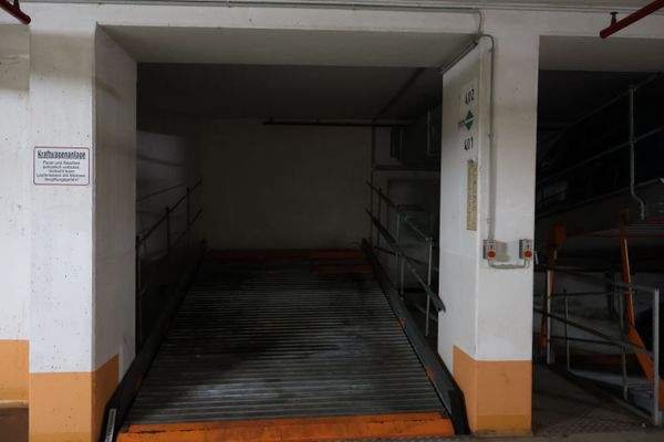 Tiefgaragen-Stellplatz Duplex