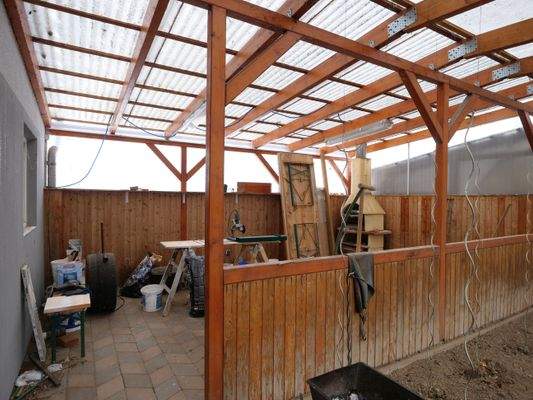  überdachter Grillplatz