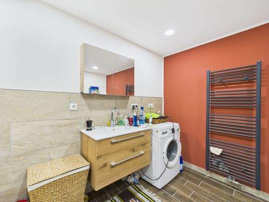 Wohnung 2 - Badezimmer