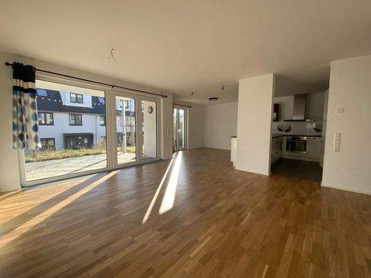 Wohnzimmer mit Blick zur Küche