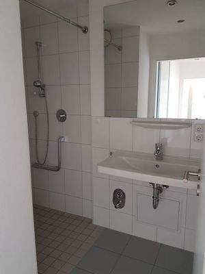 Bad, Ausstattung Komfort plus