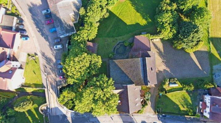 Blick auf die Immobilie aus der Vogelperspektive