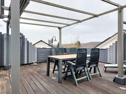 die große Dachterrasse