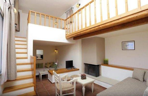 Kreta, Heraklion: Idyllisches Ökotourismus-Hotel mit Pools, Gärten und atemberaubender Aussicht zu verkaufen