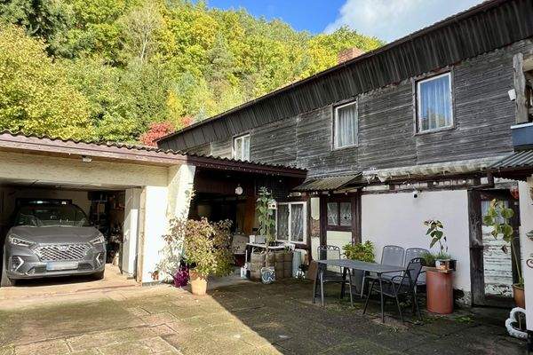 Garage und Nebengelass