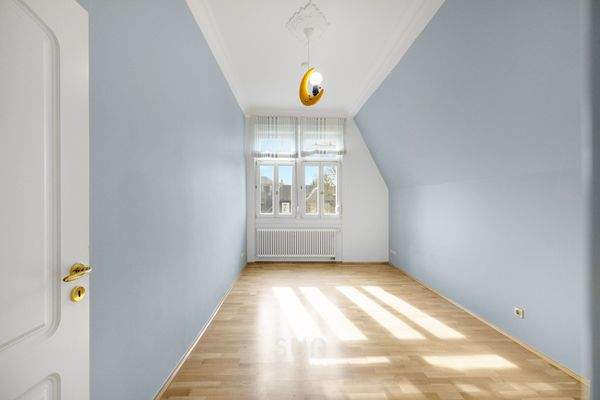 EINLADENDES SCHLAFZIMMER