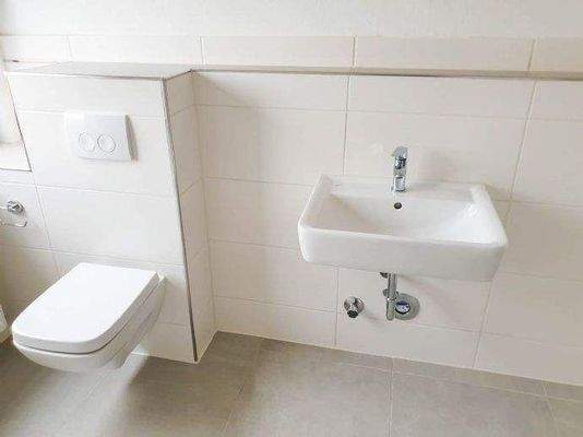 Badezimmer - optional mit Sanierung 