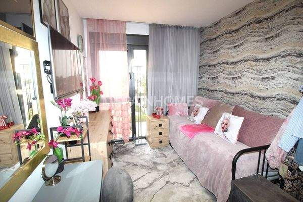 Luxury Apartment with Communal Pool & Sea Views in Orihuela