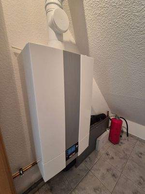 DG: Abstellraum mit Heizung