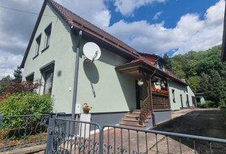 Hofseite mit Eingangsbereich