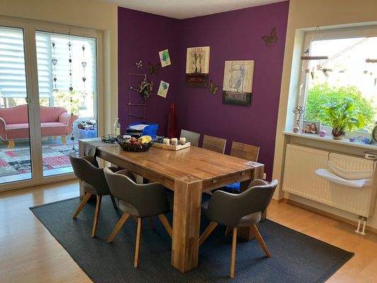 Esszimmer mit Platz für die Familie