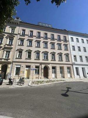 20250820_122659048_i