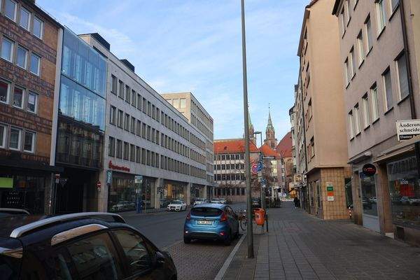 Vor dem Haus Pic1 LS232