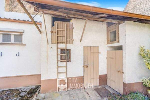 Nebengebäude/Schuppen