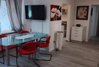 Wohnzimmer / Esszimmer