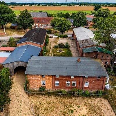 Luftbild Hofansicht Wohnhaus -13.jpg