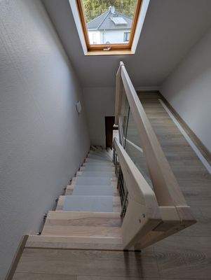 Naturholz Treppe  (Neu)