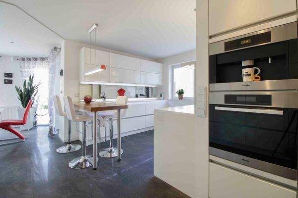 Küche mit Einbauküche EG(1)