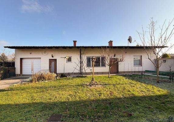 Gartenansicht vom Nebengebäude