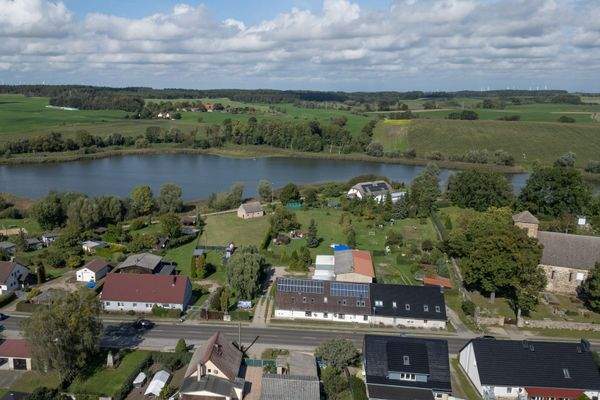 27 - Übersichtsfoto Seenähe.jpg