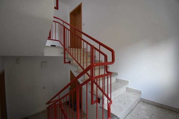 02 Treppenhaus.JPG