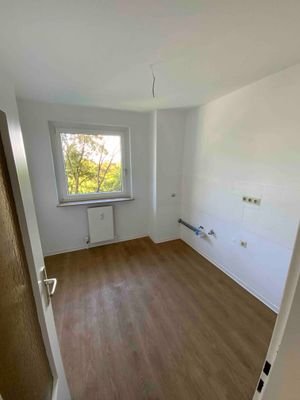 Große 3 Zimmer Wohnung mit Balkon Bild5.jpg