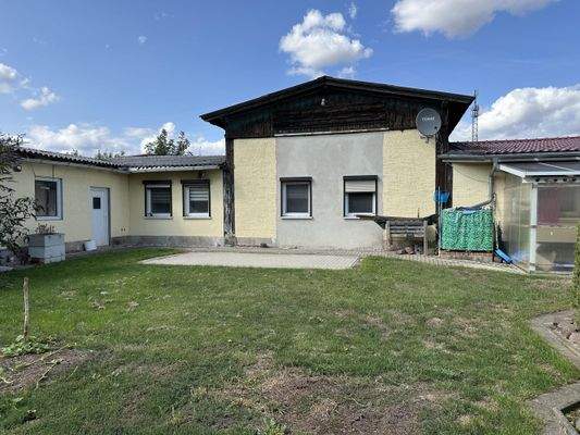 Garten und Nebengelass