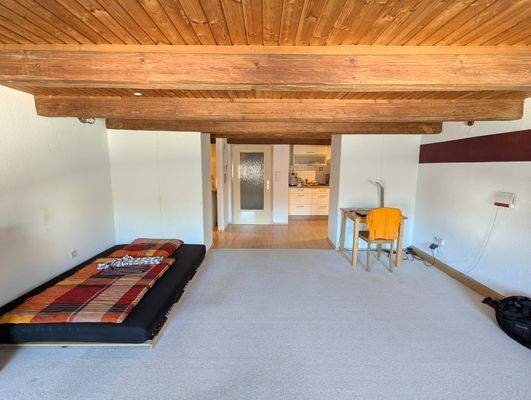 Wohnraum Wohnung DG rechts