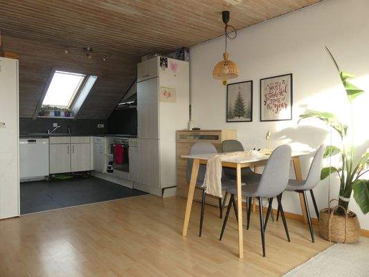 Offene Küche mit Essbereich