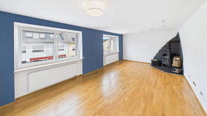 CAM01984G0-PR0499-STILL018