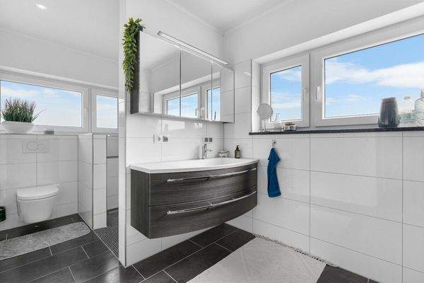 Badezimmer Elternschlafzimmer OG